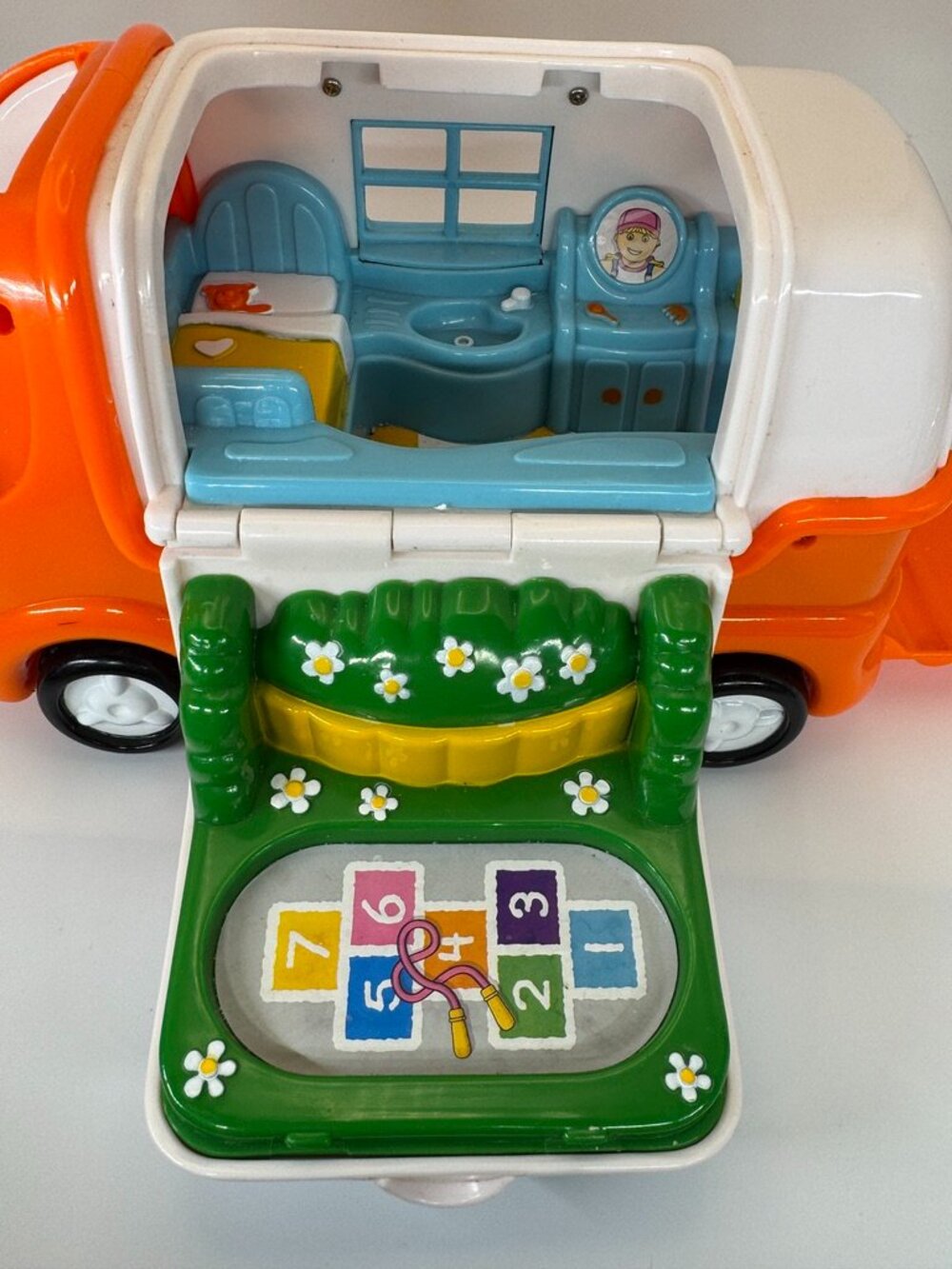 Wow Toys CASEY CAMPER VAN RV Toy Vehicle Push-and-Go Folds Out
